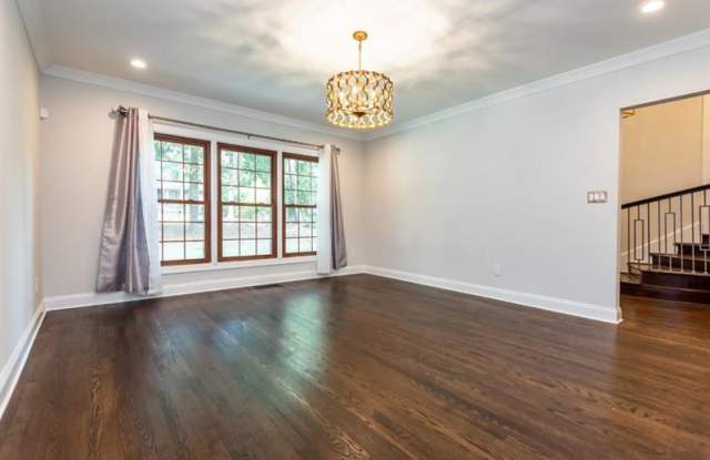 689 Longleaf Drive NE Gallery 4