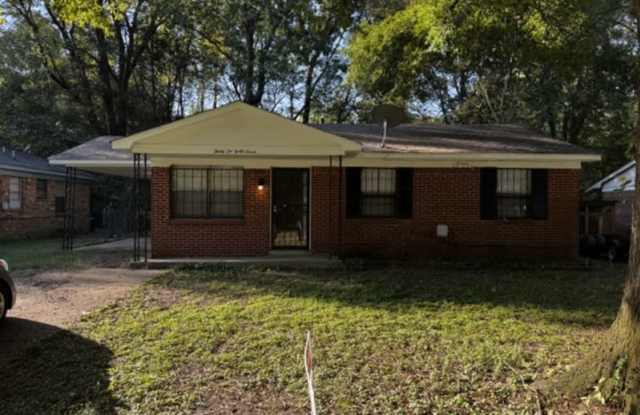 3647 Royal Wood Dr photos photos