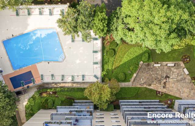 101 Monmouth St - 101 Monmouth Street, Brookline, MA 02446