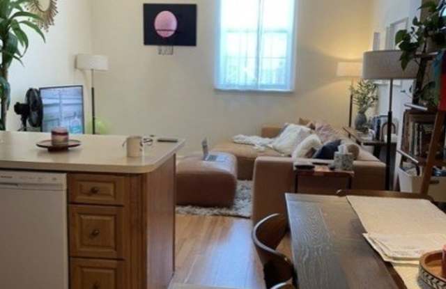 408 Bloomfield Ave Gallery 4