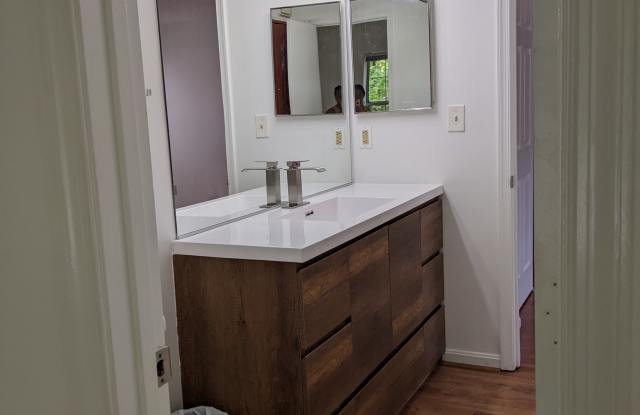 15764 Easthaven Ct Gallery 4