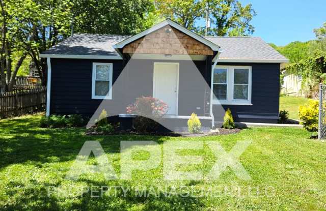 Renovated Craftsman Style 3 Bd 1.5- Ba Single Family Home in North Knox! photos photos Renovated Craftsman Style 3 Bd 1.5- Ba Single Family Home in North Knox! photos photos