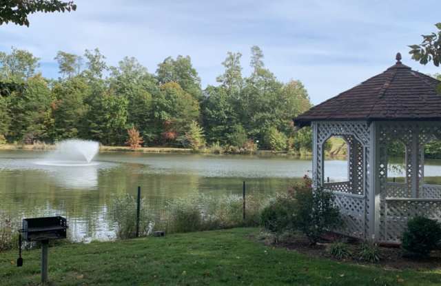 1720 Lake Shore Crest Drive - 1Apt 36 Gallery 2