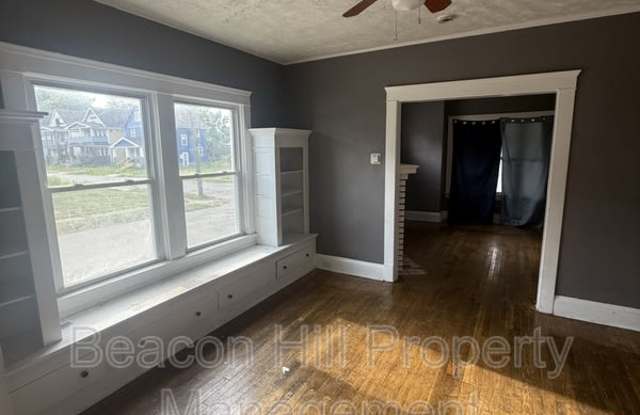12602 Locke Avenue - Lower photos photos 12602 Locke Avenue - Lower photos photos