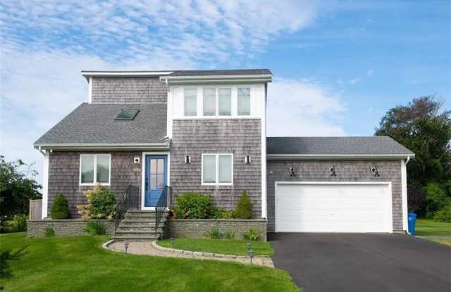 163 Morrison Avenue - 163 Morrison Avenue, Newport East, RI 02842