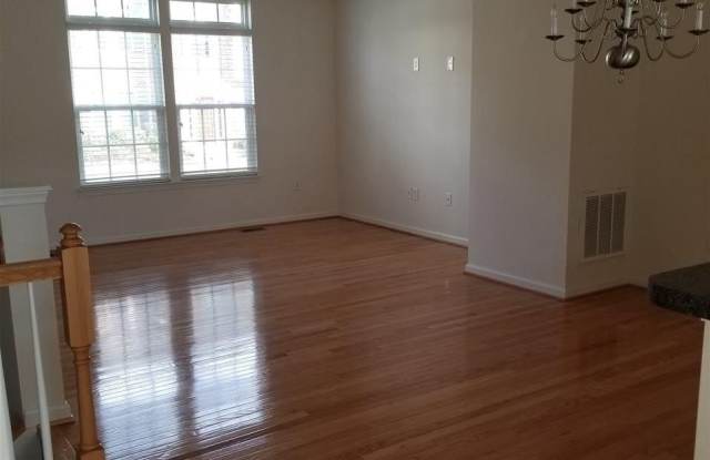 2442 ABINGTON DR Gallery 3