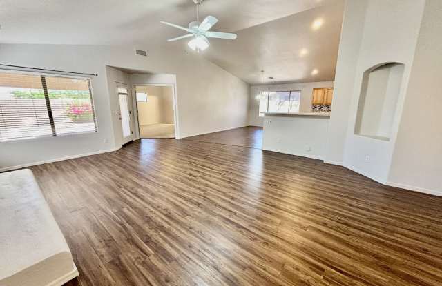 624 South 108th Place Gallery 4