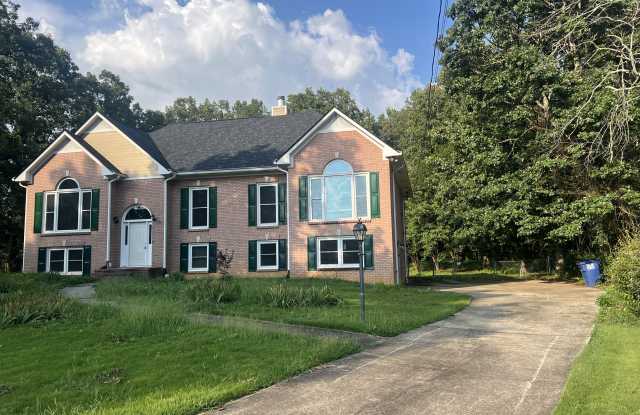601 Southdale Cir Gallery 2