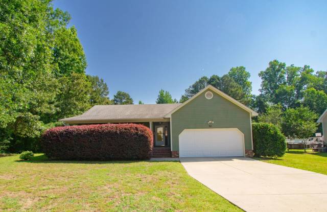 Coming Soon! 3 Bedroom 2 Bathroom- Large Lot! photos photos