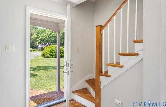 6414 Monument Avenue Gallery 4