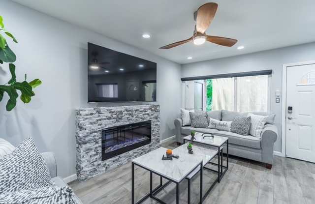 Move-In Ready, Fully Furnished Condo – Prime Strip Location photos photos Move-In Ready, Fully Furnished Condo – Prime Strip Location photos photos