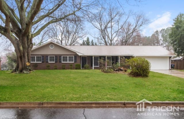 490 Rocky Creek Drive - 490 Rocky Creek Drive, Roswell, GA 30075