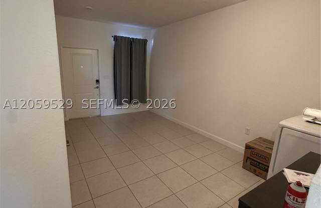 17856 SW 359th Ter Gallery 2
