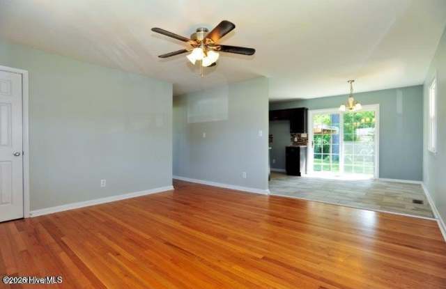 1006 Onsville Drive Gallery 4