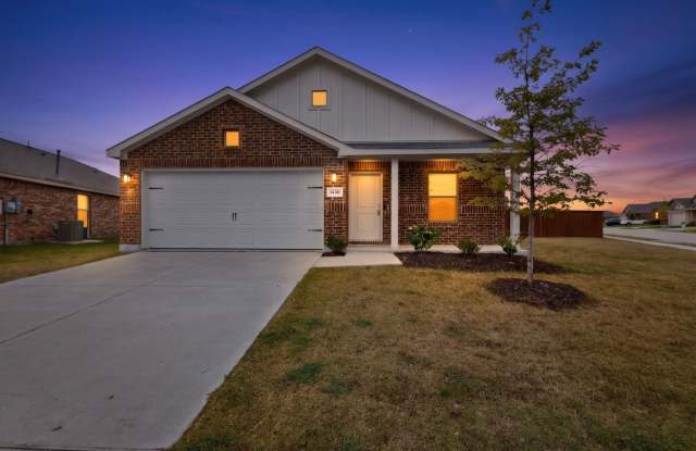 Modern 3-Bedroom Corner Lot Home with Fenced Yard in Forney – Built in 2023 photos photos