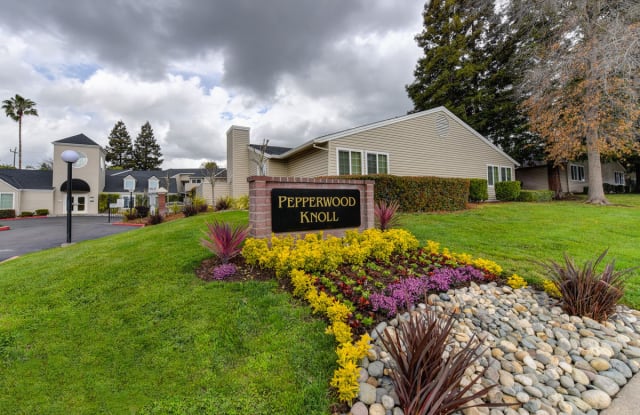 Pepperwood Knoll Apartments photos photos