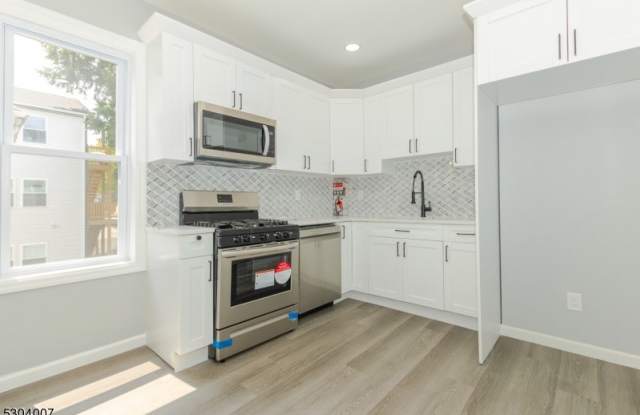 240 Howe Ave - 240 Howe Avenue, Passaic, NJ 07055