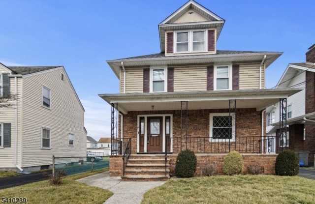 87 E. Somerset St photos photos