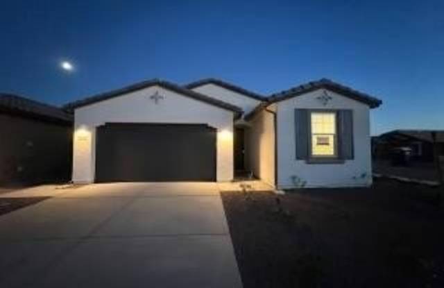 2713 E Tie Down Drive Gallery 1