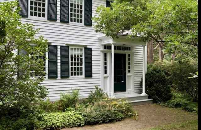 320 Valley Road Gallery 1