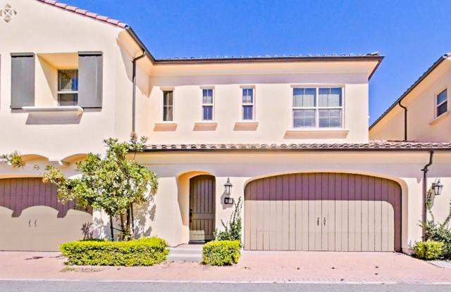 Desirable 3 bedroom Townhouse in the heart of Irvine photos photos