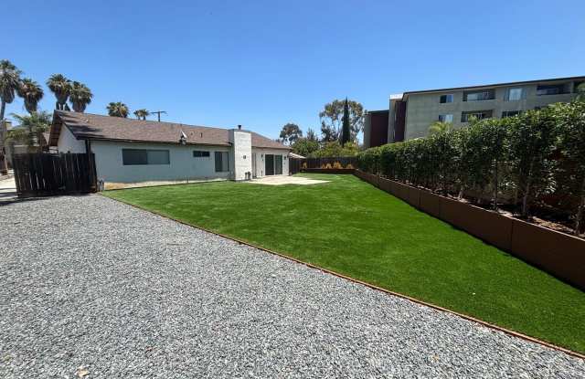 5BD/2BA, Huge Yard! Gallery 4