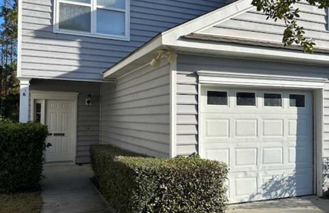 Village at Old Town Unit - 2 Bedroom/2 Bath/1 Car Garage - 20 Essex Court, Beaufort County, SC 29910