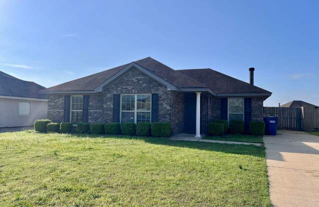 537 Cotton Lakes Blvd - 537 Cotton Lakes Boulevard, Wetumpka, AL 36092