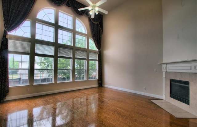 9235 Jasmine Lane Gallery 4