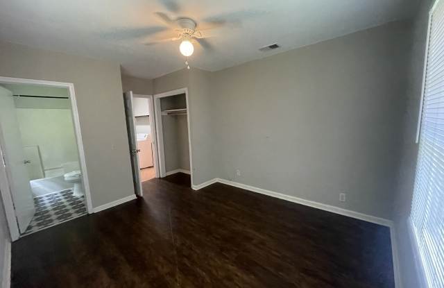 103 Forest Way photos photos