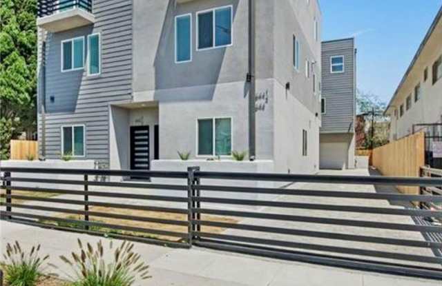644 N Manhattan Place photos photos