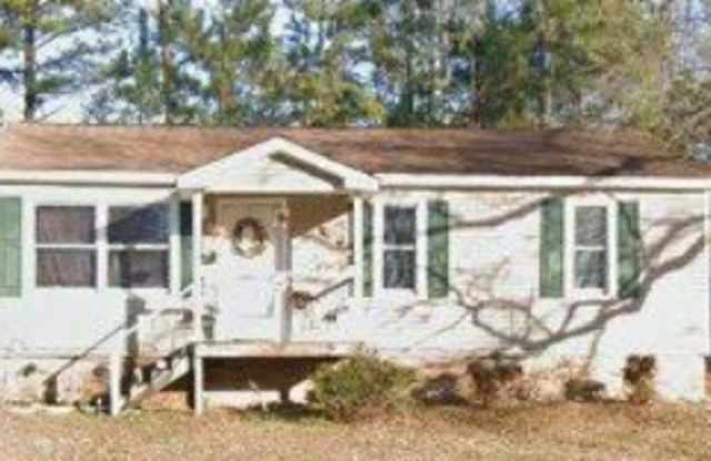 37 Roberts Lane - 37 Roberts Lane, McNairy County, TN 38315