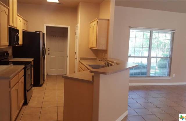 2115 Bentwood Drive Gallery 4