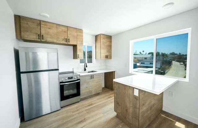 2325 Comstock Street photos photos