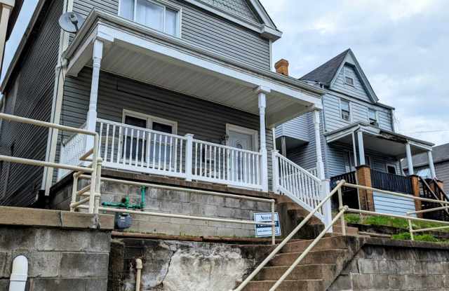 Spacious 3 bedroom 2.5 Bathroom Single Family Home (Mt Washington) photos photos