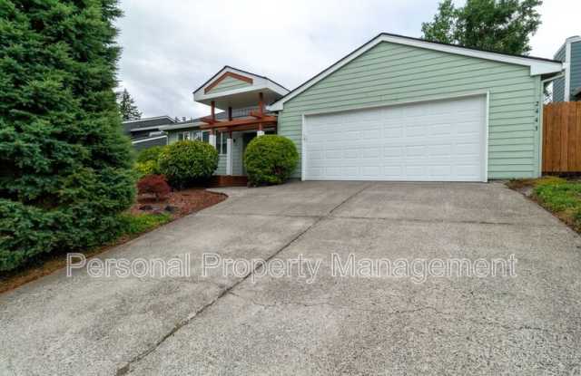 2443 NW Norwood St photos photos