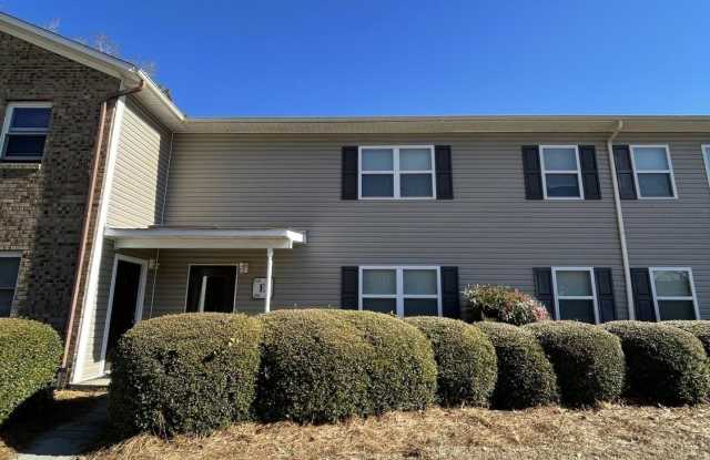 204 Cordell Circle Gallery 1