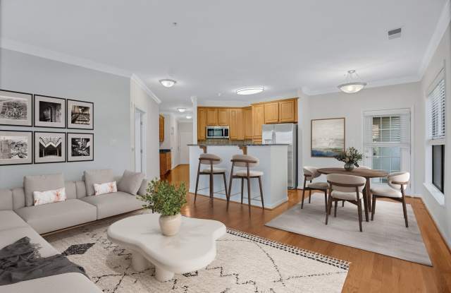 The Cosmopolitan at Lorton Station photos photos The Cosmopolitan at Lorton Station photos photos