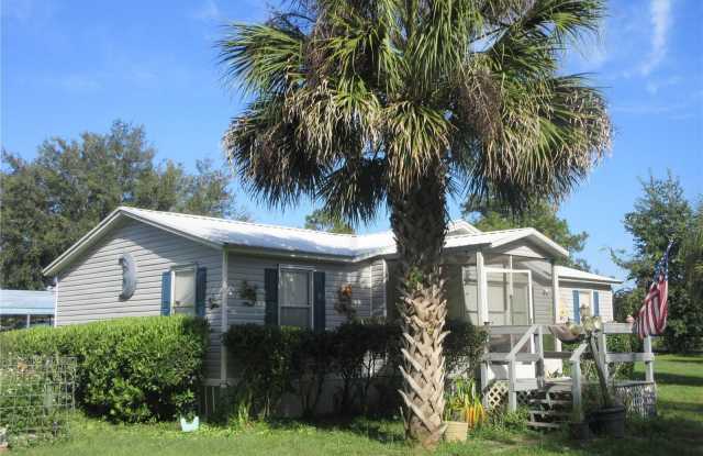 8500 NE 41ST Court Gallery 1