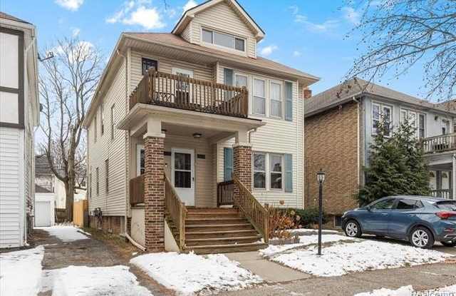 1318 Wayburn Street - 1318 Wayburn Street, Grosse Pointe Park, MI 48230