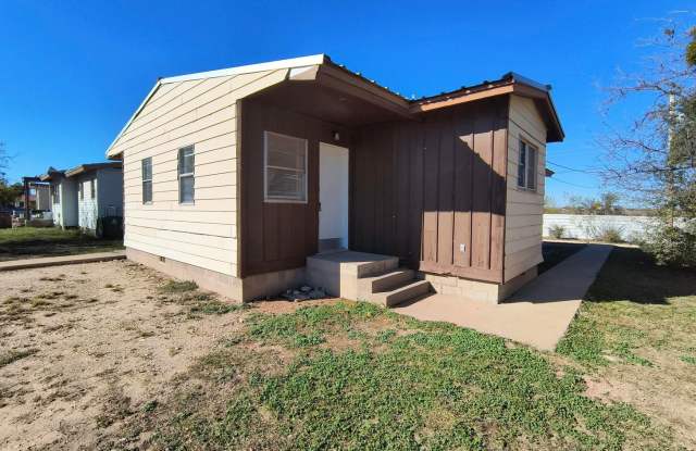 CHARMING and AFFORDABLE 3 bedroom home AVAILABLE NOW! photos photos