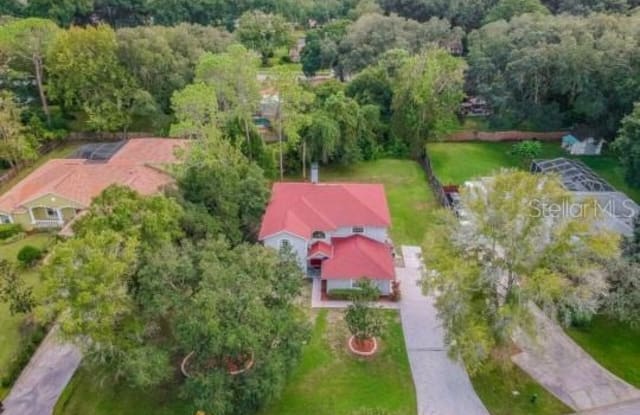 2507 VICTARRA CIRCLE - 2507 Victarra Circle, Lutz, FL 33559
