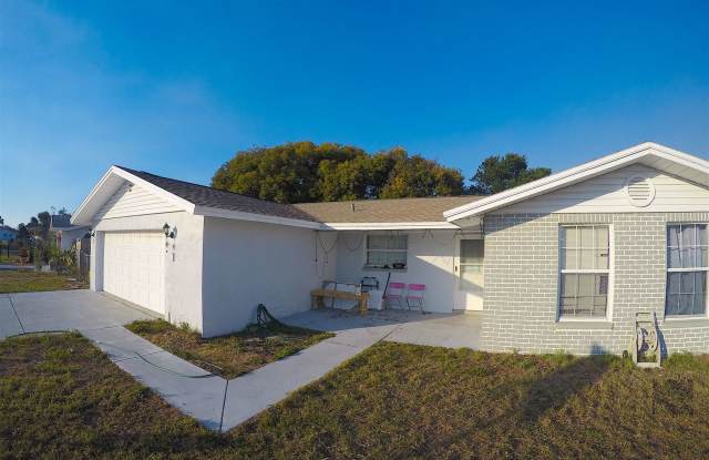 7801 Lotus Dr Gallery 4