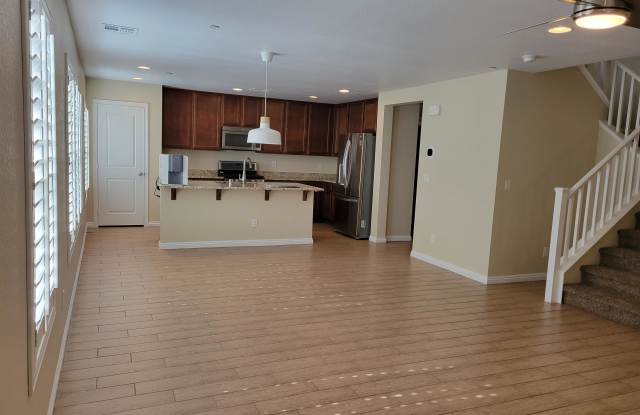3001 Camino Sereno Avenue - 1 Gallery 4
