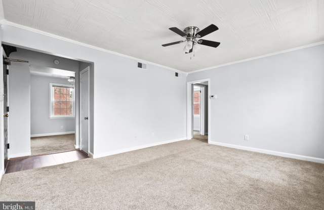 2124 SUITLAND Terrace SE Gallery 2