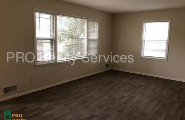 4901 Upton Avenue North Gallery 4