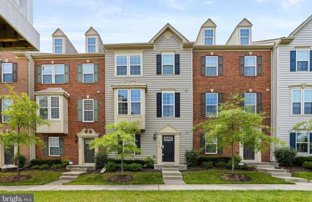 7610 GOLDEN SLUMBER Lane Gallery 1