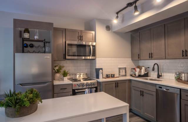 Beachside Apartments Gallery 3