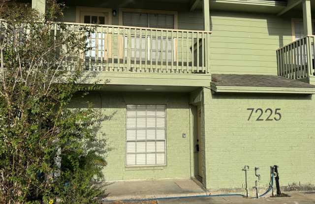 Southside Townhome Gallery 1