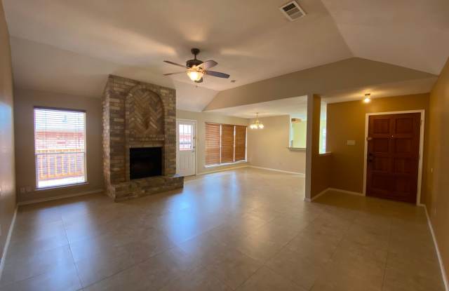 3 Bedroom 2 Bath~ Updated Kitchen! photos photos